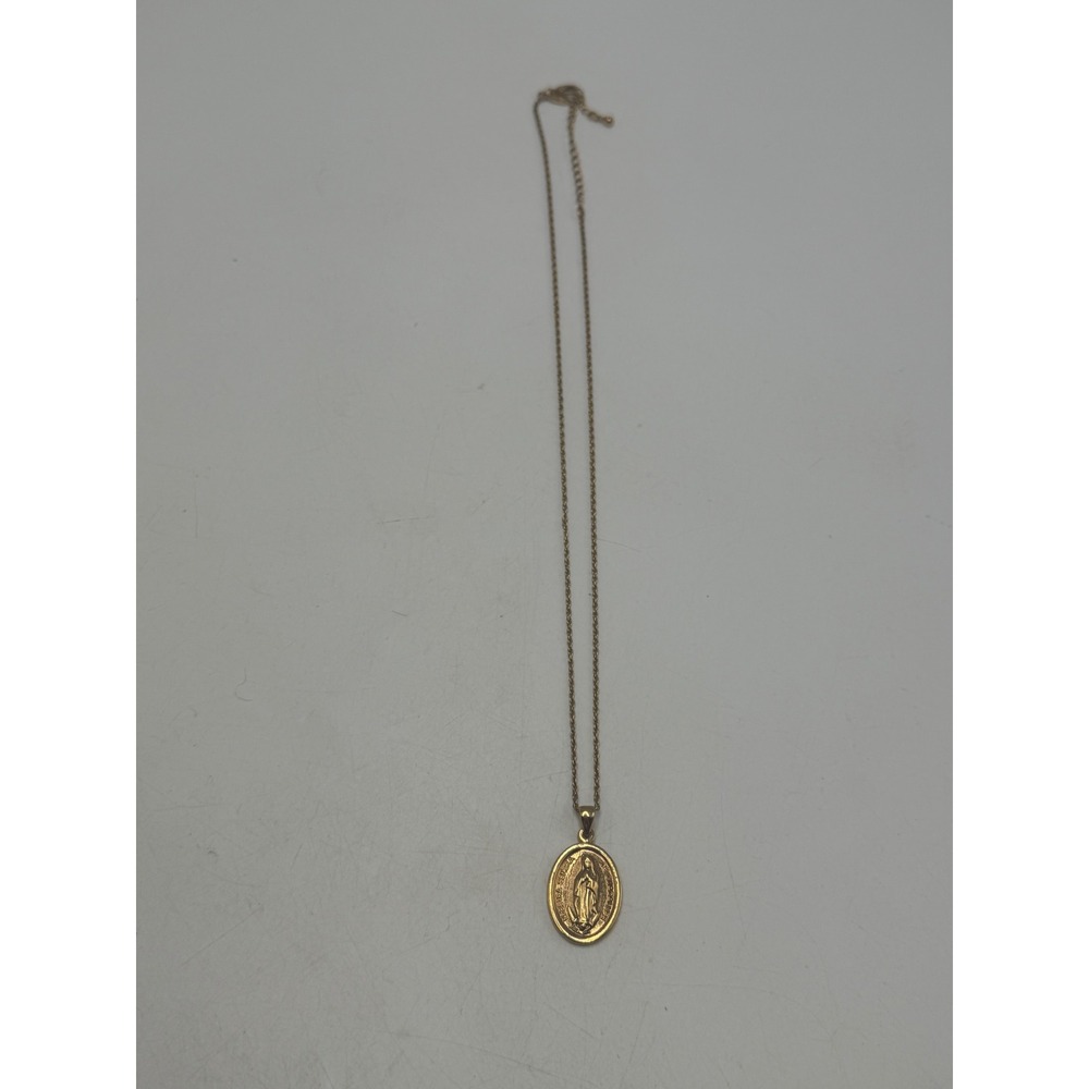 Avon Gold Tone Our Lady of Guadalupe Virgin Mary Religious Medal Necklace